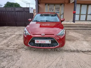Toyota Yaris 2018 Red