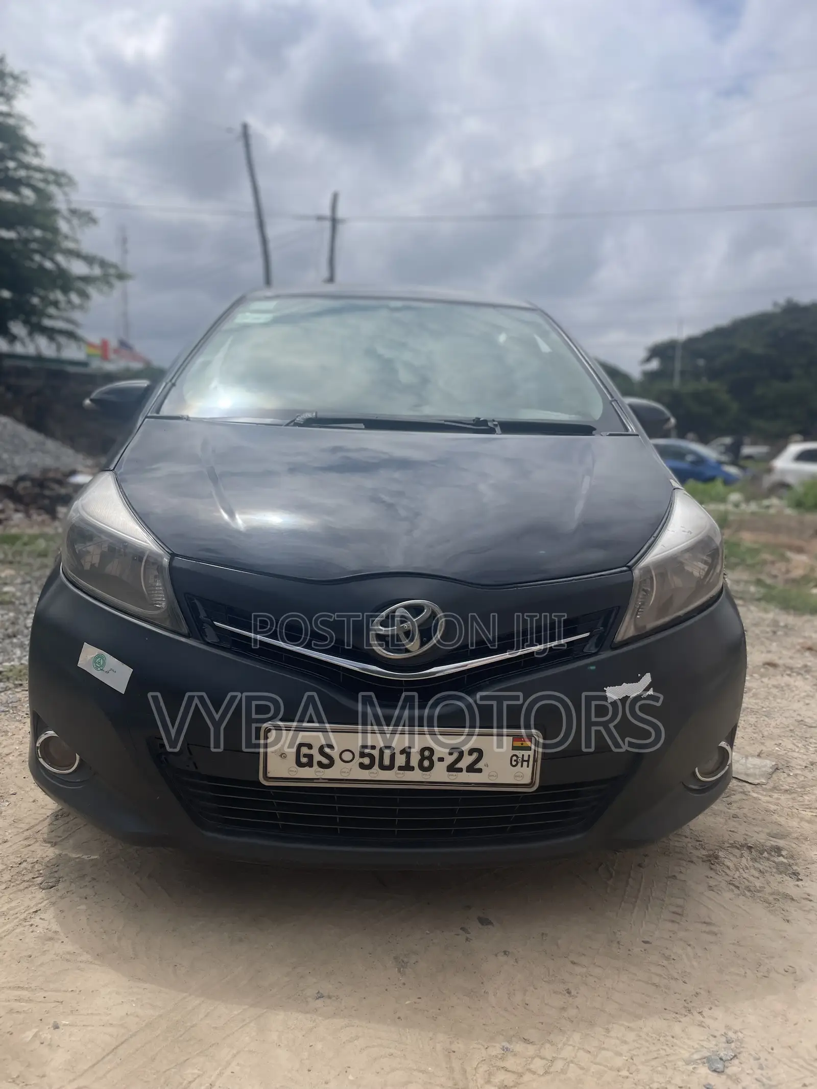 Toyota Vitz 2012 Black