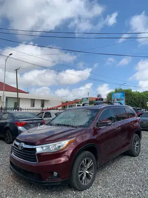 Toyota Highlander LE 4x2 (2.7L 4cyl 6A) 2017 Red