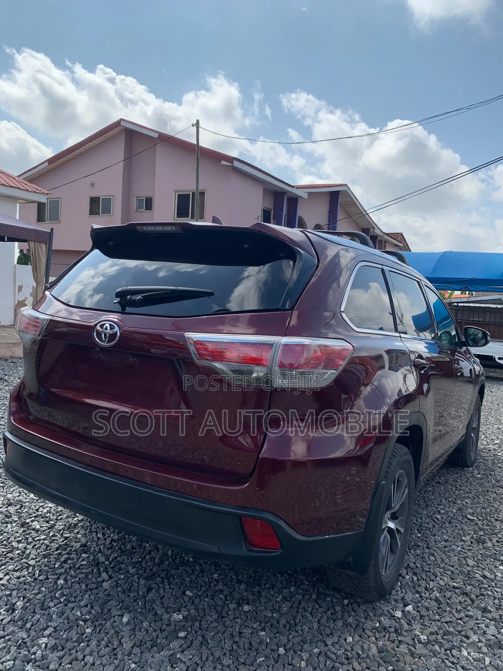 Toyota Highlander LE 4x2 (2.7L 4cyl 6A) 2017 Red