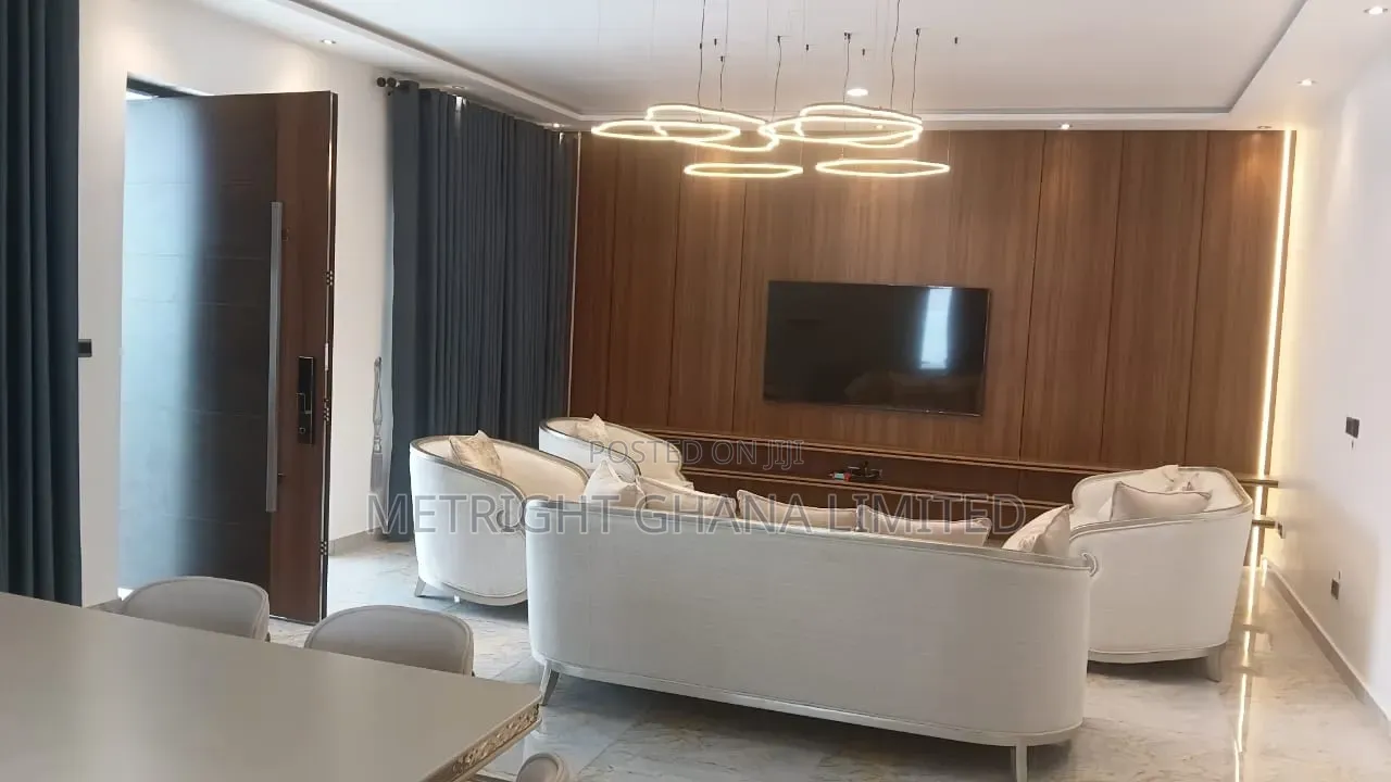 Furnished 4bdrm House in Metright Properties, Baatsona Total for sale