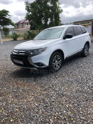 Mitsubishi Outlander 2017 White