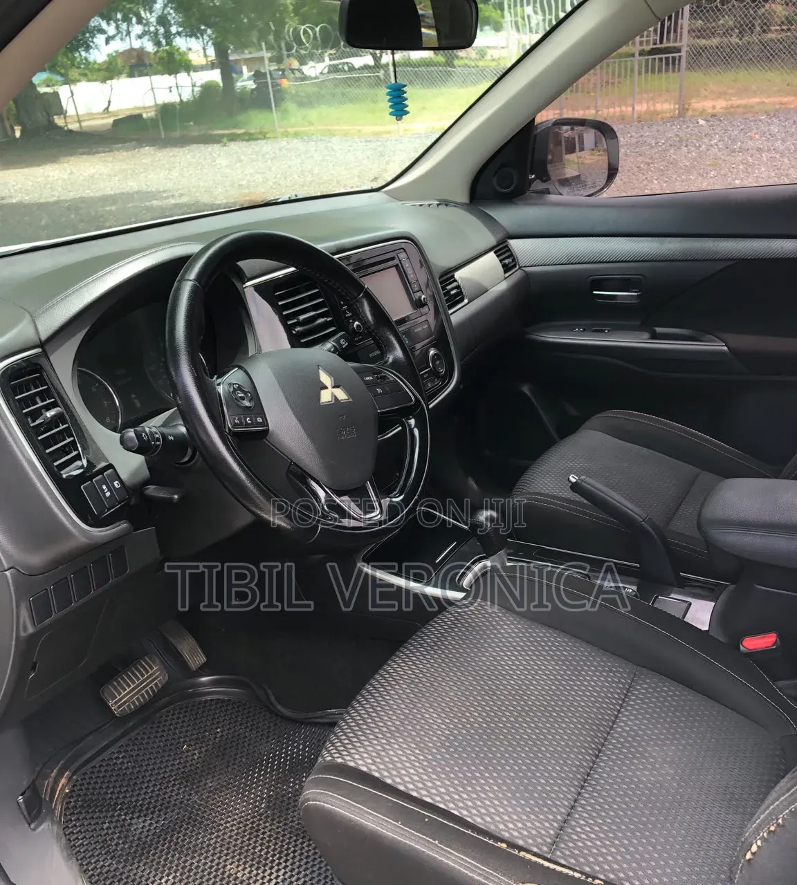 Mitsubishi Outlander 2017 White