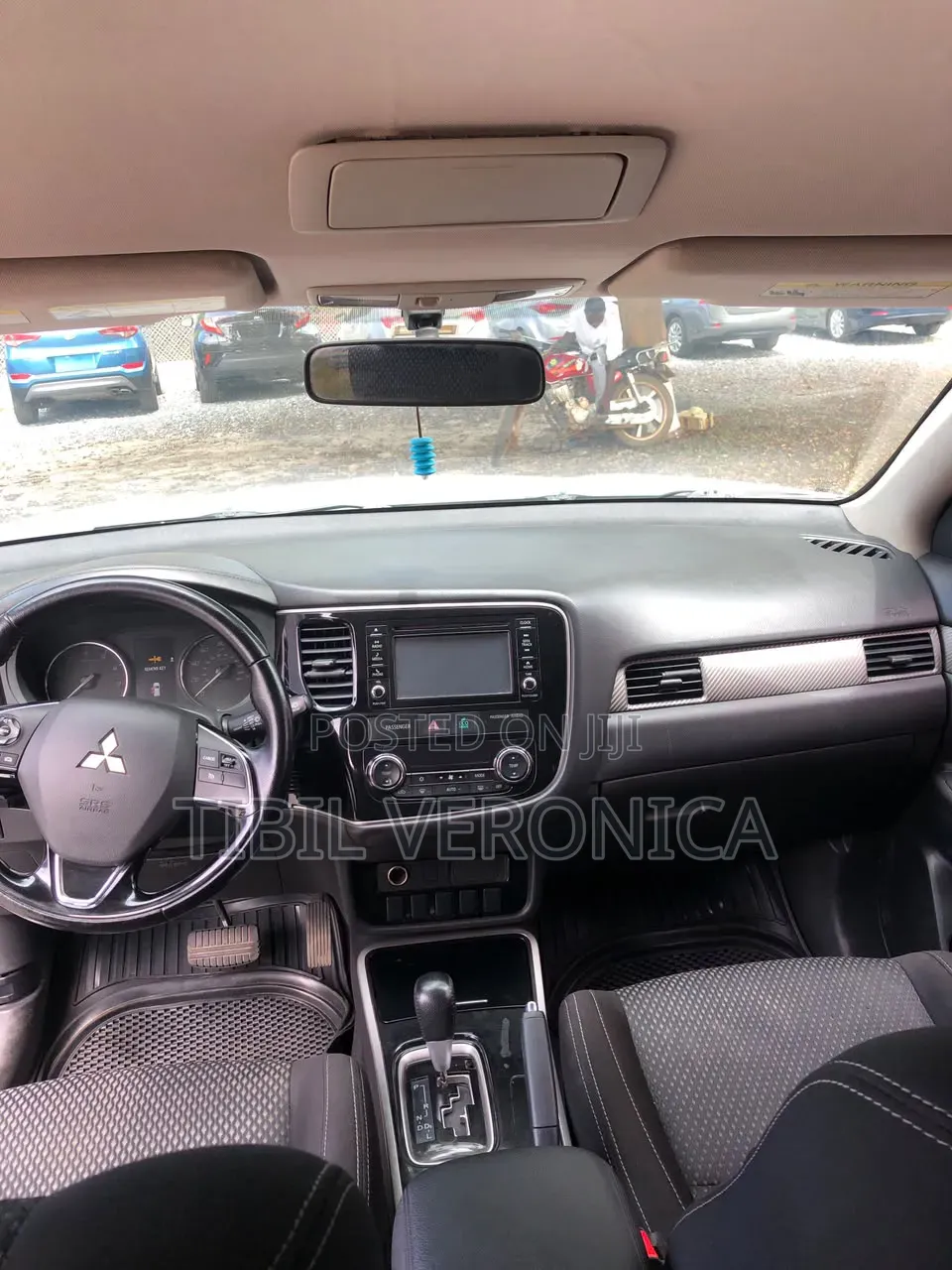 Mitsubishi Outlander 2017 White