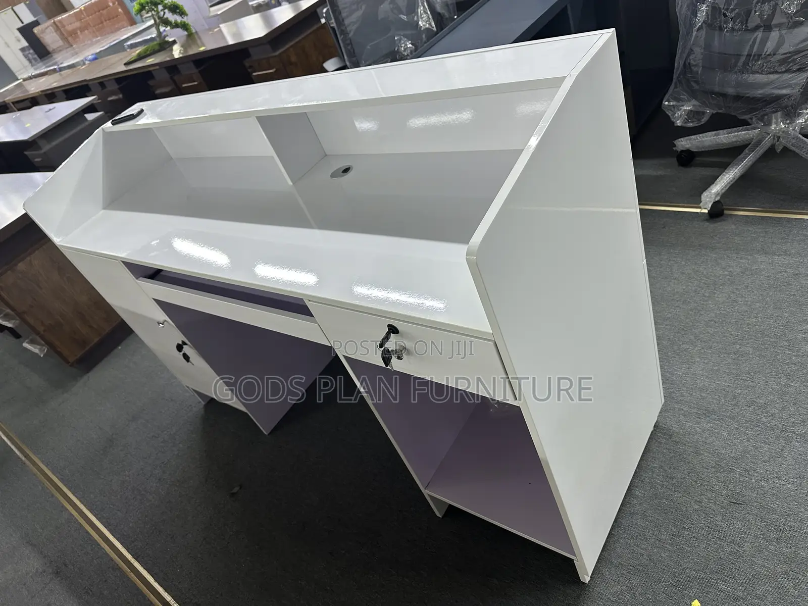 Front Desk (A-018))