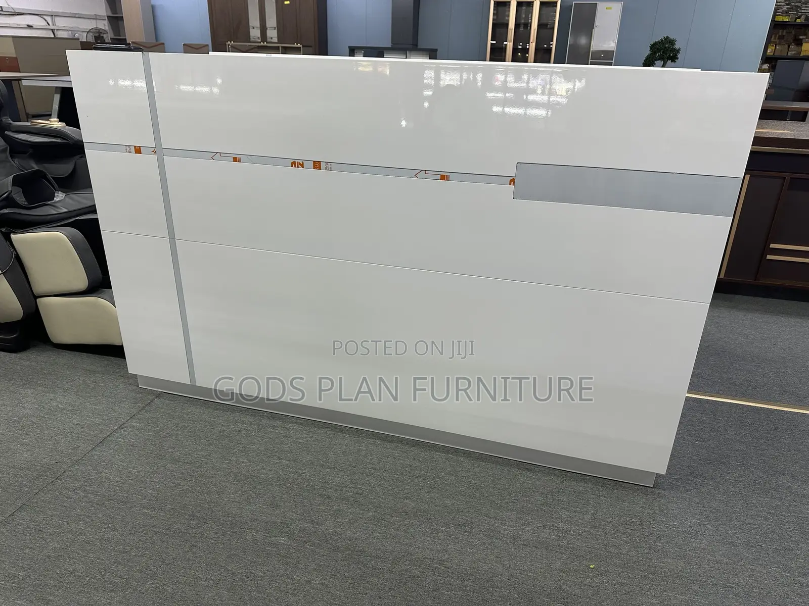 Front Desk (A-018))