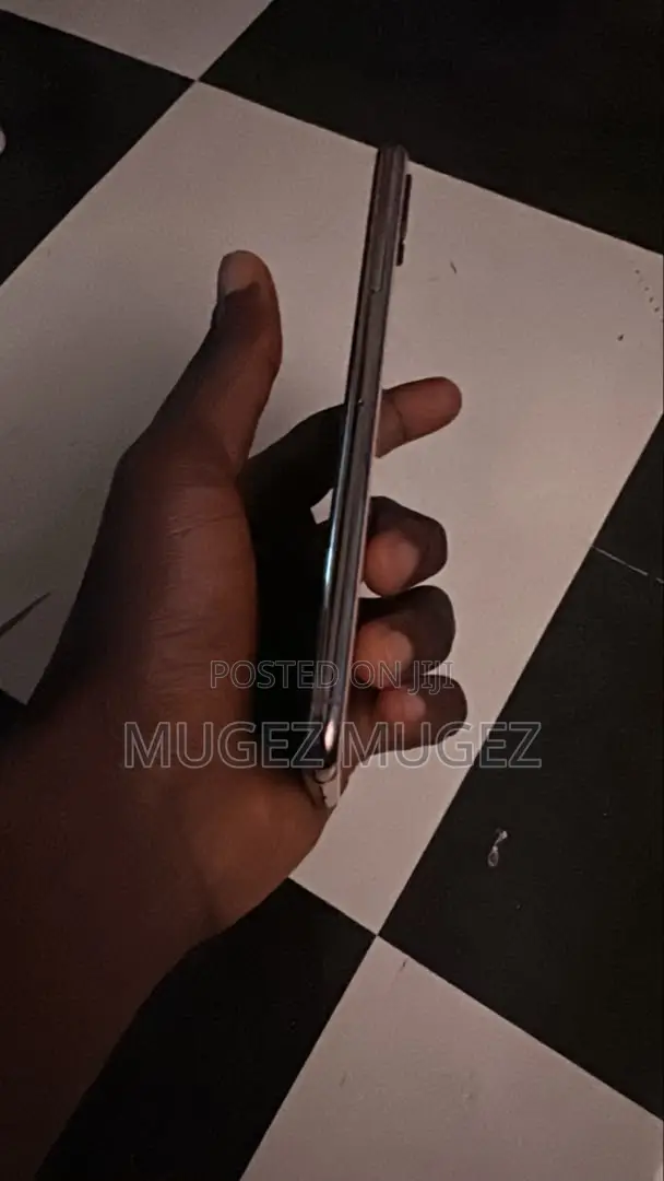 Apple iPhone XS Max 64 GB Gold