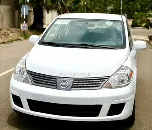 Nissan Versa 1.6 S Sedan CVT 2011 White