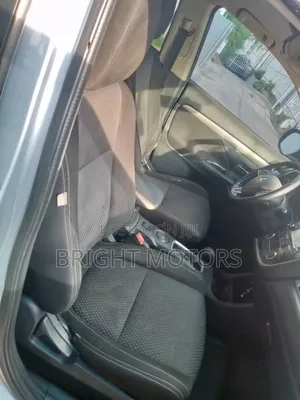 Mitsubishi Outlander 2016 Silver