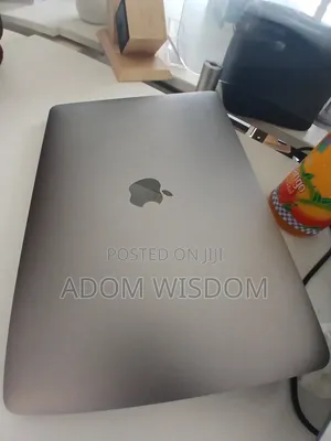 Laptop Apple MacBook Pro 2020 M1 16GB Apple M1 Pro SSD 512GB