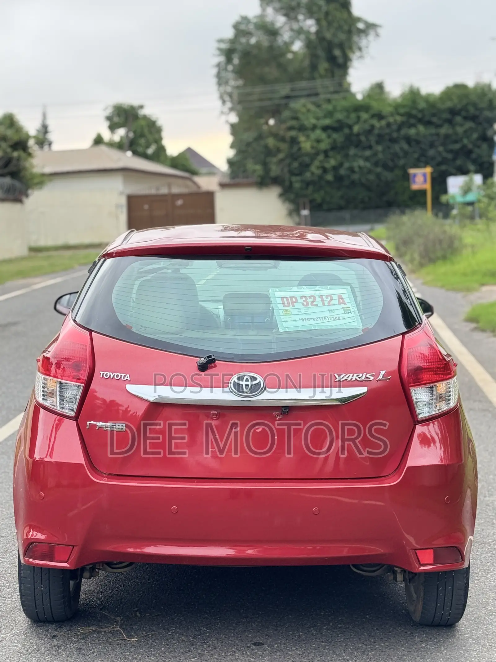 Toyota Yaris SE Hatchback 5dr 2014 Red