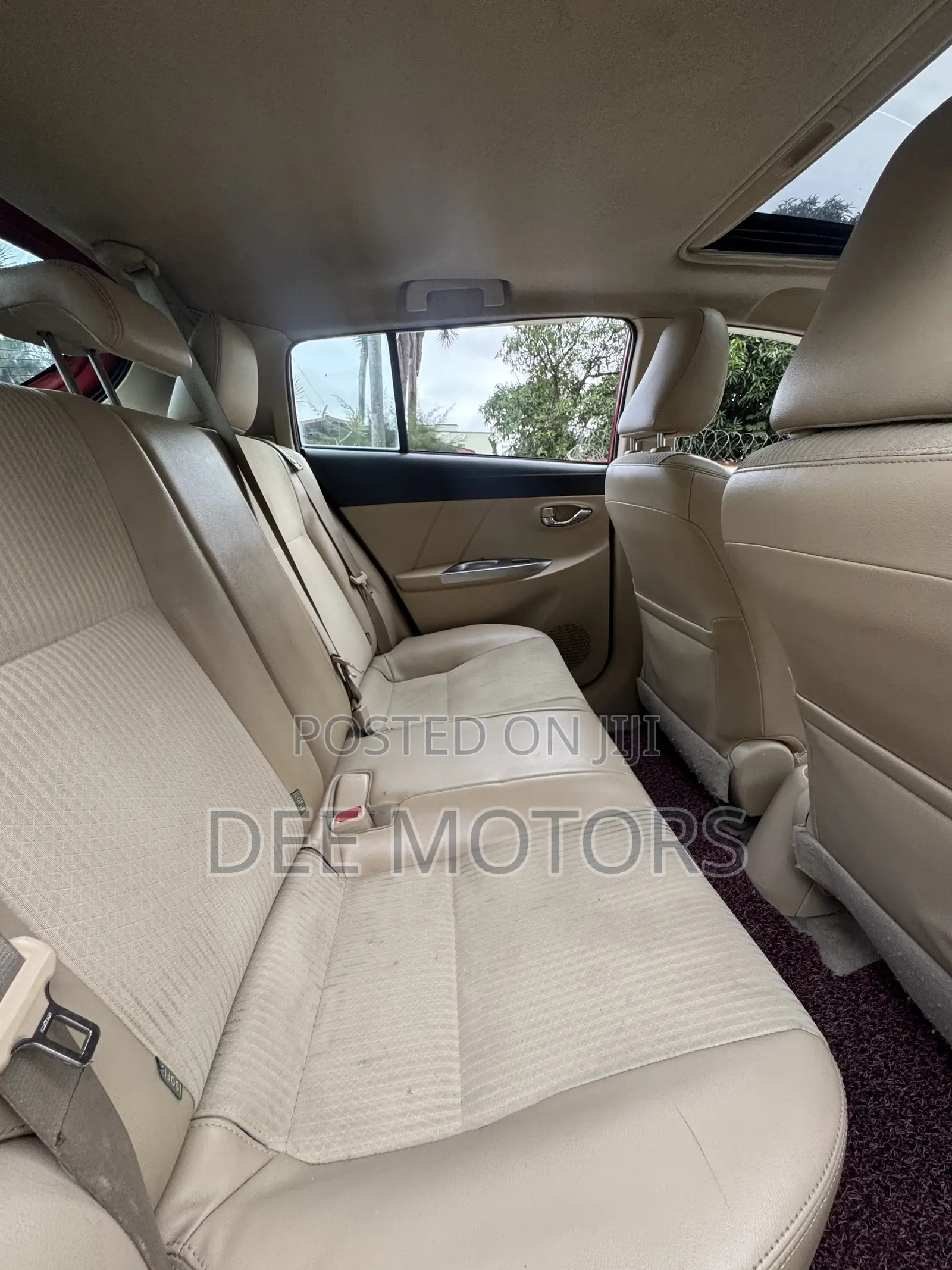 Toyota Yaris SE Hatchback 5dr 2014 Red