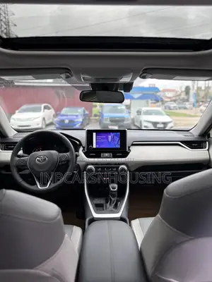 Toyota RAV4 XLE Premium FWD 2023 Gray