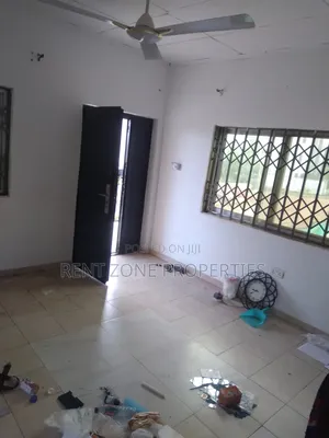 2bdrm Shared Apartment in Ofankor for rent