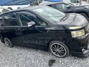 Toyota Voxy 2010 Black