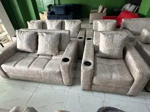 Royal Comfortable 7 Seater Sofa Set, With Comfortable Pillows