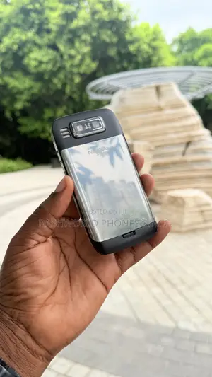 Nokia E72 Black