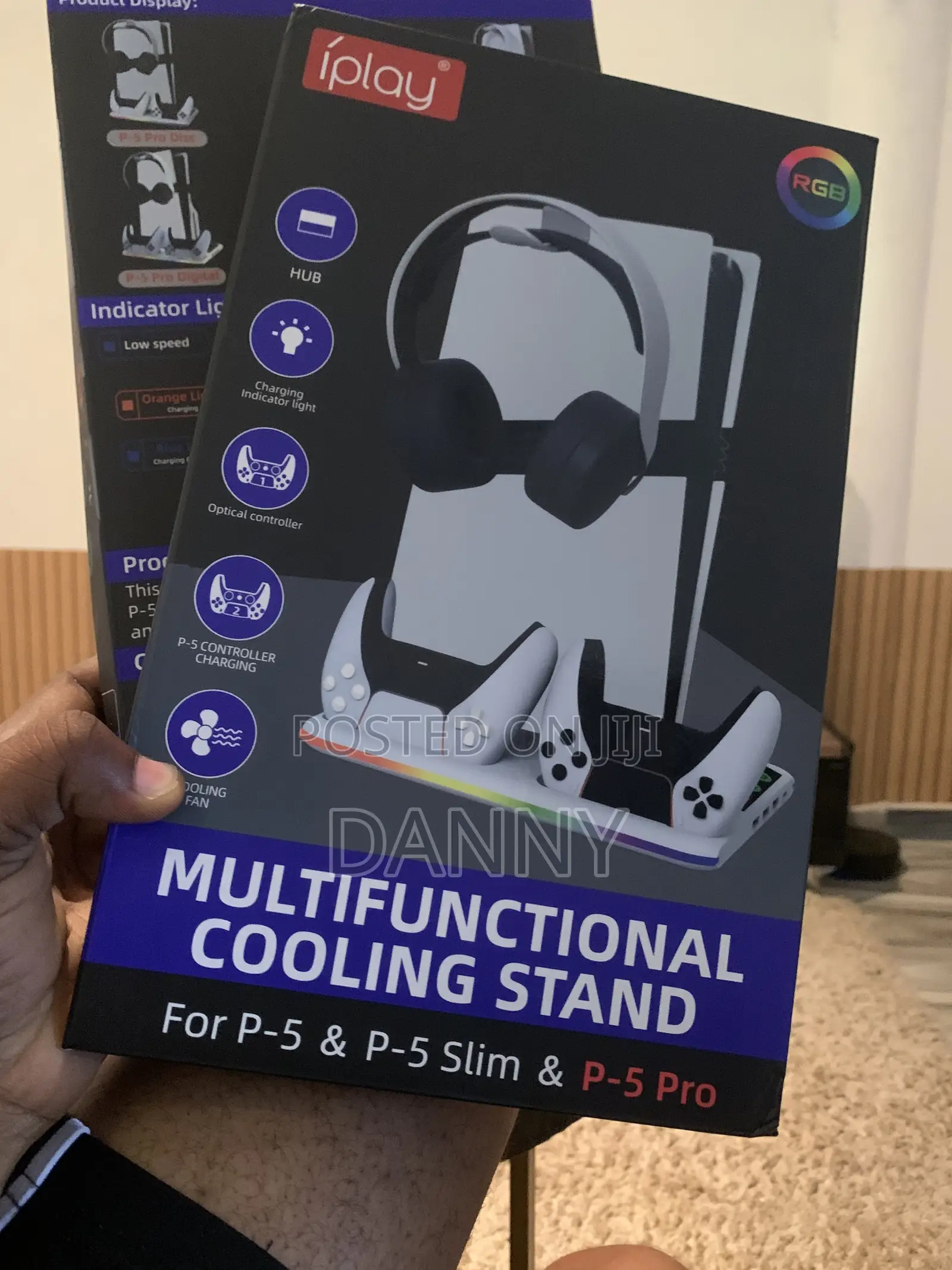 PS5 RGB Cooling Station