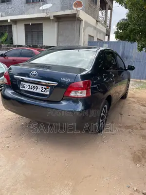 Toyota Yaris 2010 Gray