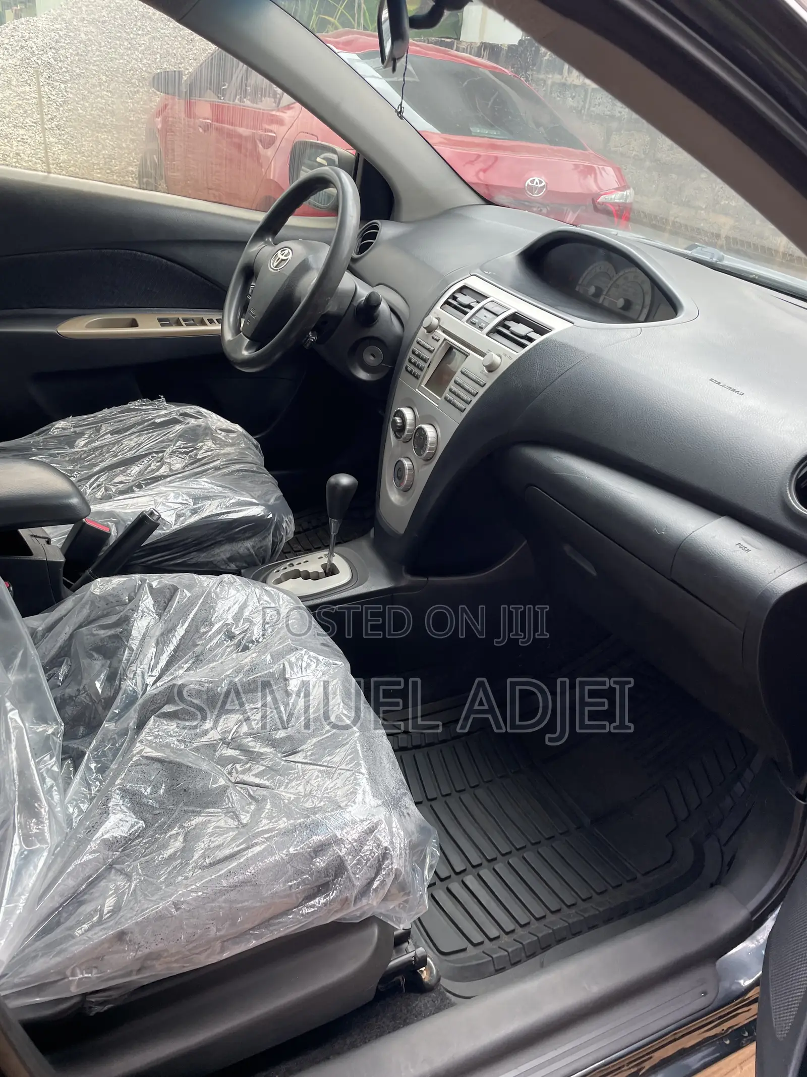 Toyota Yaris 2010 Gray