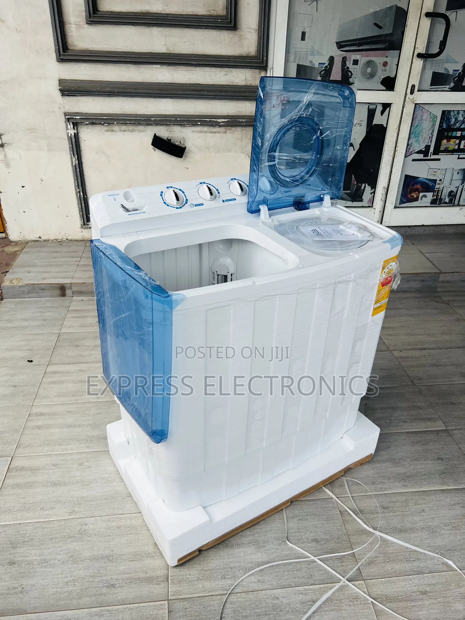 Ultra Modern Sleek WM 11kg Topload Twintub