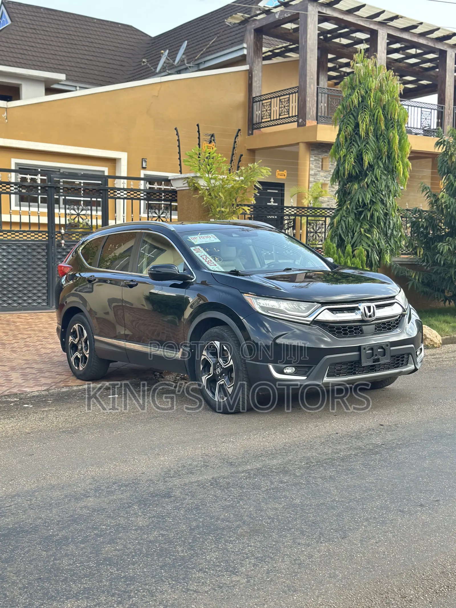 Honda CR-V Touring 4dr SUV (1.5L 4cyl CVT) 2017 Black