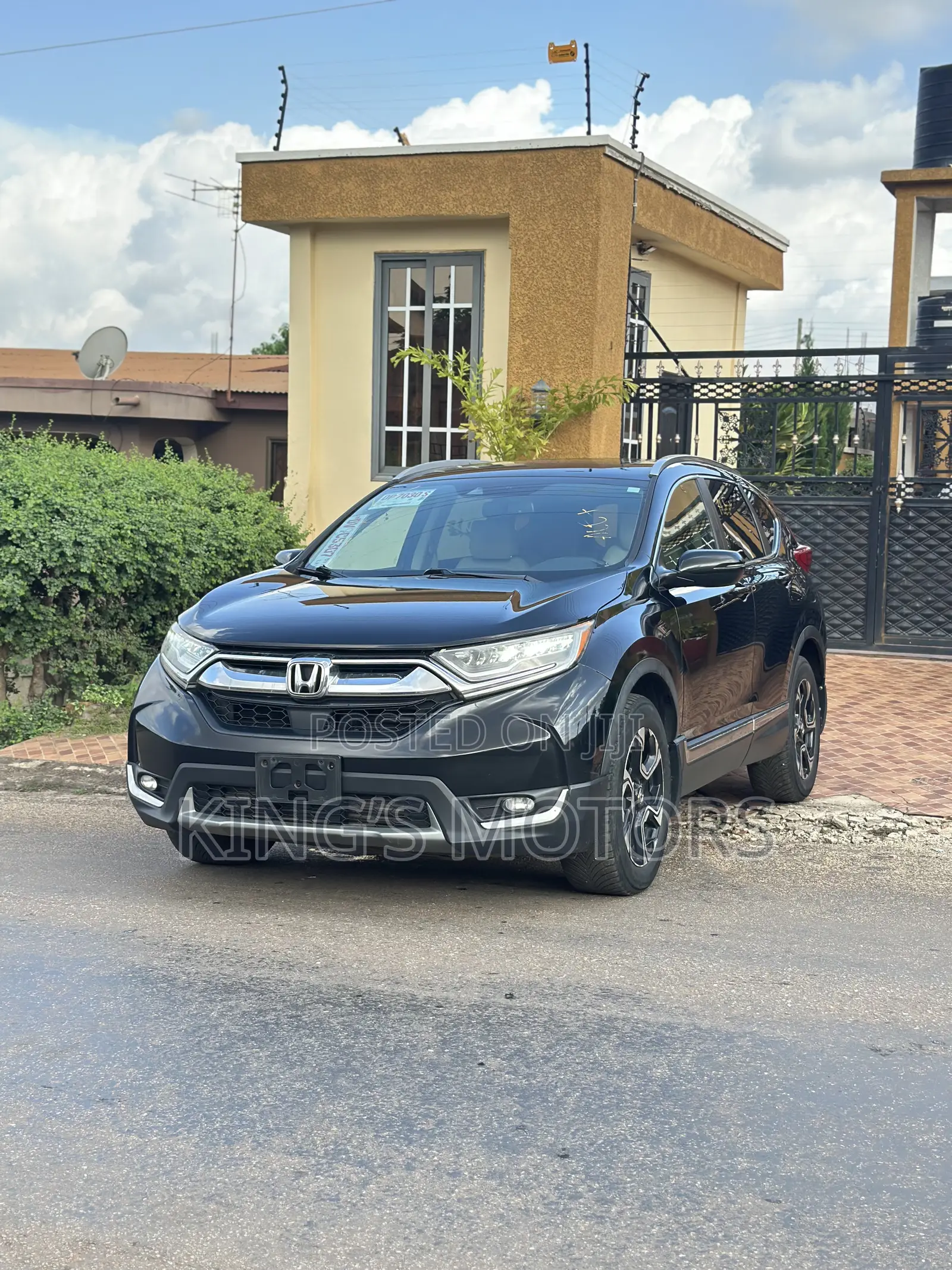 Honda CR-V Touring 4dr SUV (1.5L 4cyl CVT) 2017 Black