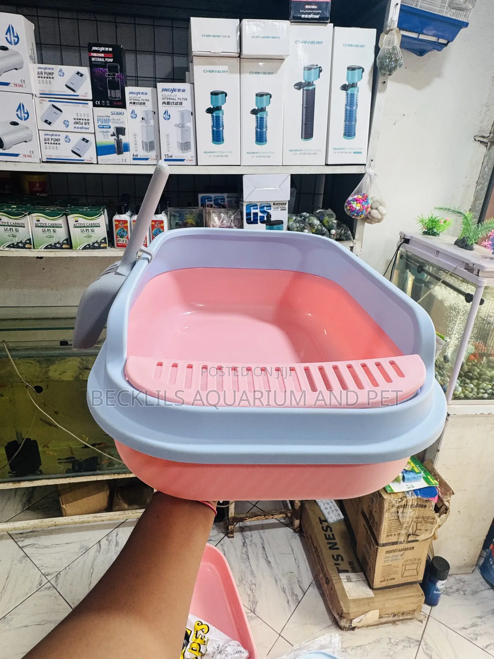 Spacious Catlitter Box