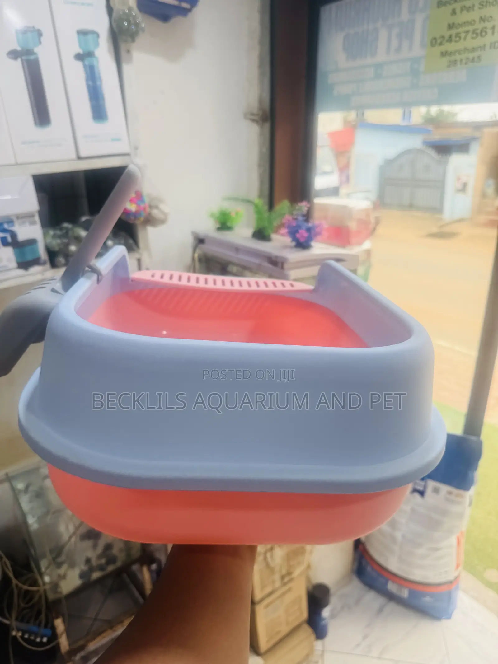 Spacious Catlitter Box