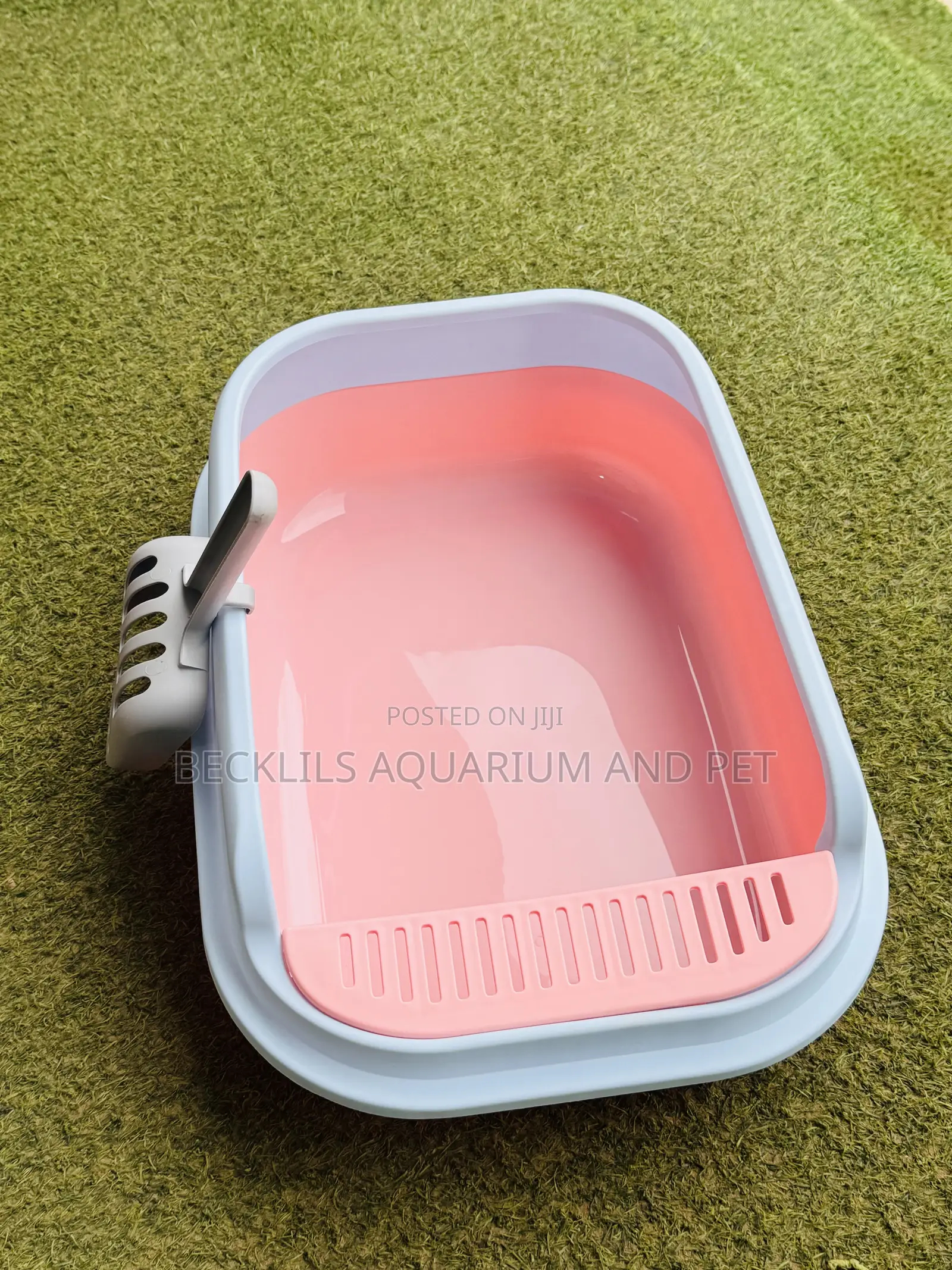 Spacious Catlitter Box
