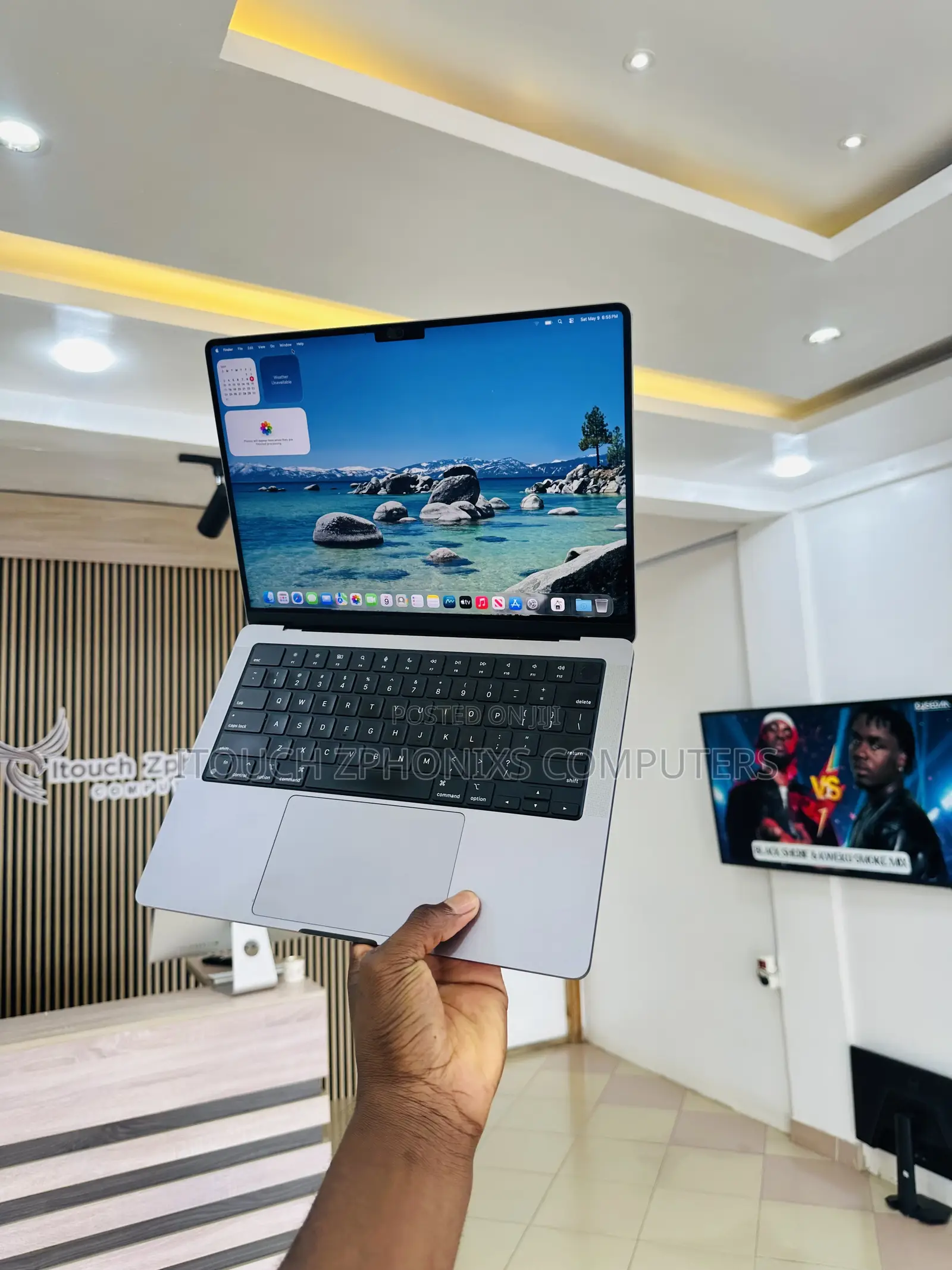 Laptop Apple MacBook Pro 2021 M1 16GB Apple M1 Pro SSD 512GB