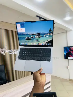 Laptop Apple MacBook Pro 2021 M1 16GB Apple M1 Pro SSD 512GB