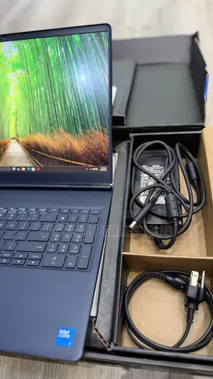 Laptop Dell Allienware M18 R1 32GB Intel Core 7 SSD 1T