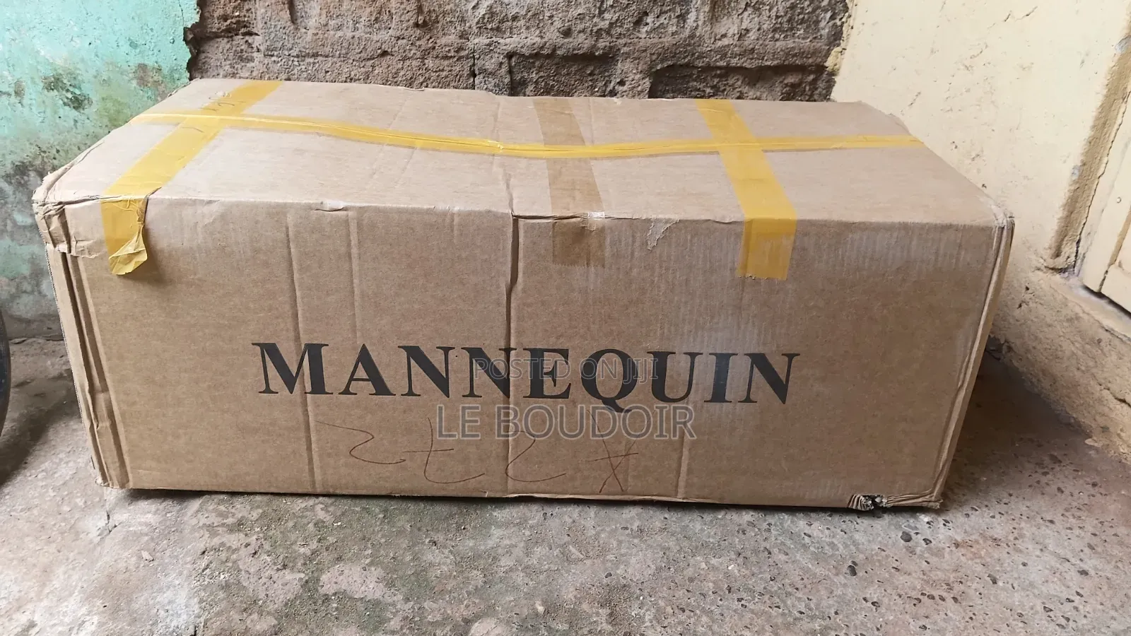 Brand New Gold BBL Mannequin (Dummy)