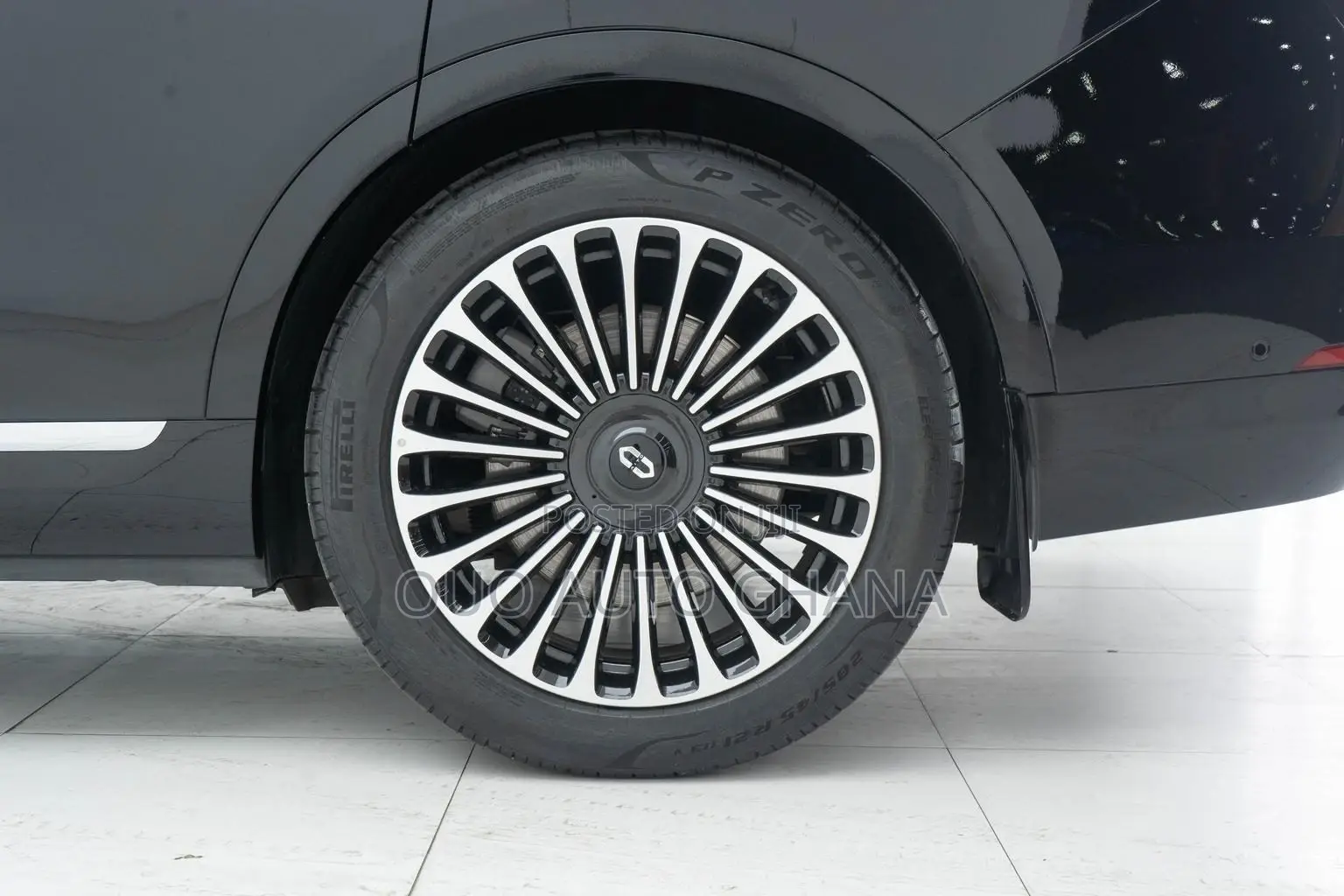 New AITO M9 1.5 Hybrid EREV AWD 2024 Black