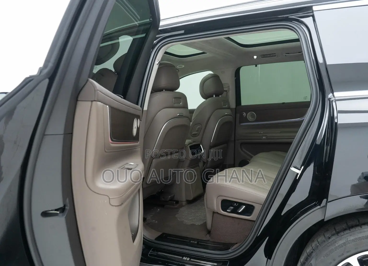 New AITO M9 1.5 Hybrid EREV AWD 2024 Black
