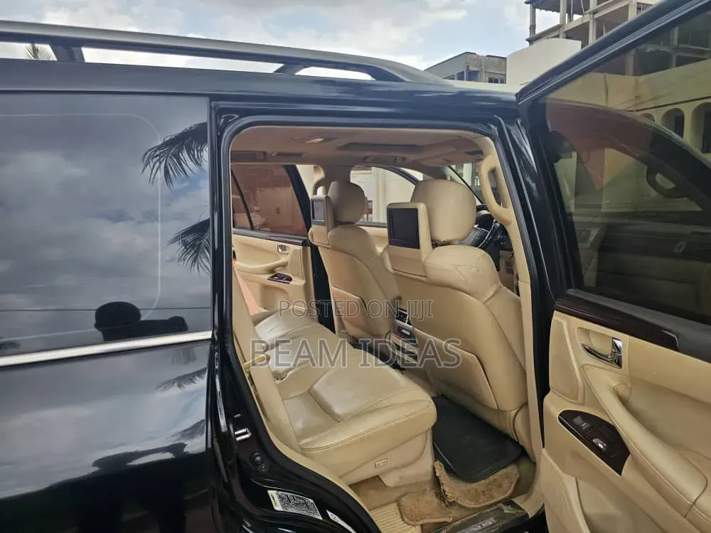 Lexus LX 570 AWD 2013 Black