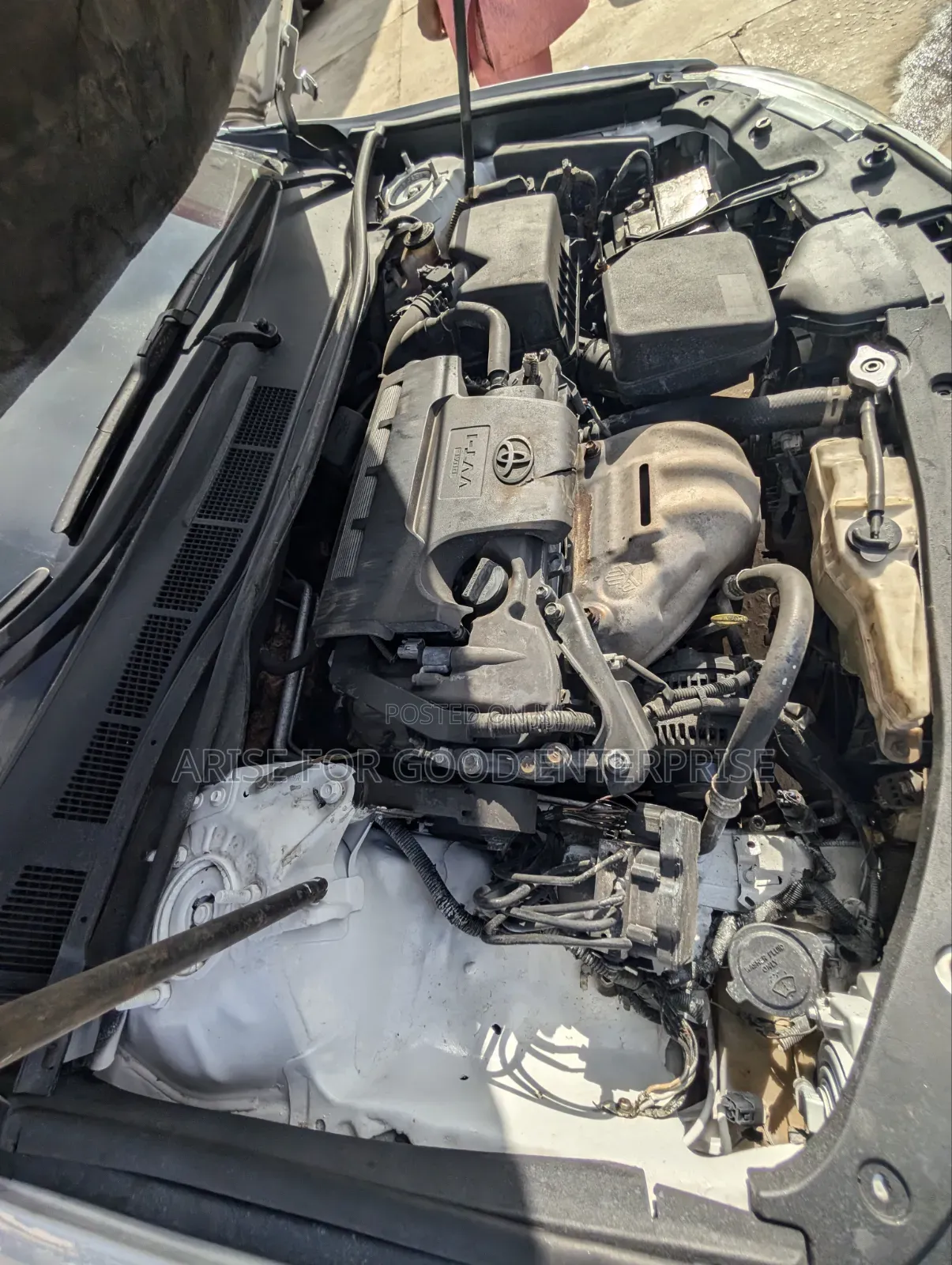 Toyota Camry SE 4dr Sedan (2.5L 4cyl 6A) 2013 White