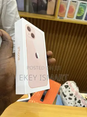 New Apple iPhone 13 128 GB Pink