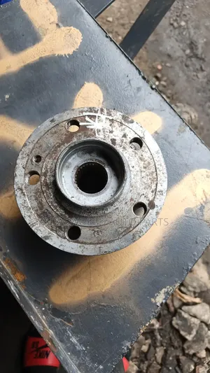 GLB 250 4matic Front Hub