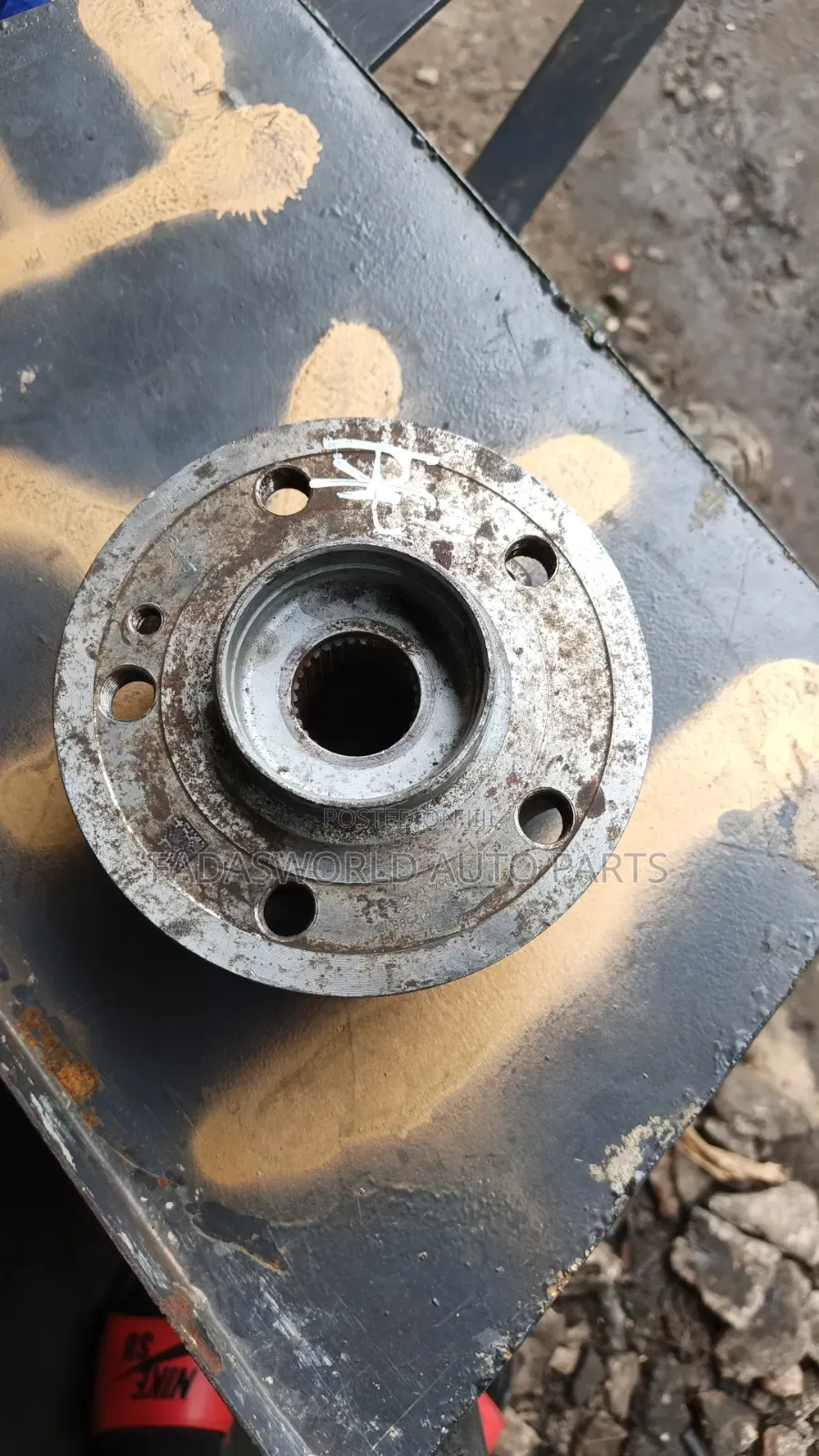 GLB 250 4matic Front Hub