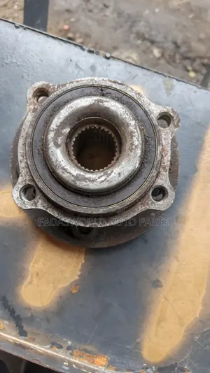 GLB 250 4matic Front Hub