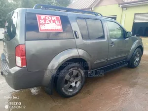Nissan Pathfinder LE 4x4 2008 Gray
