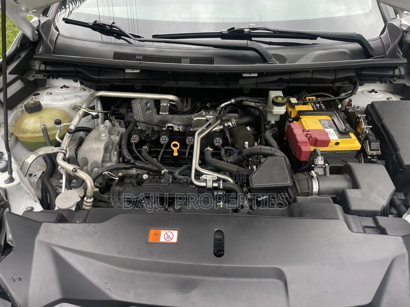 Mitsubishi Outlander SE Launch Edition 2022 White