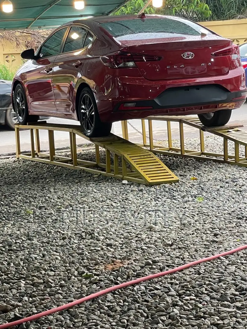Hyundai Elantra ECO 2020 Red