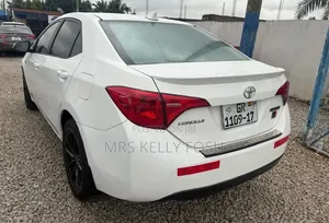 Toyota Corolla 2016 White