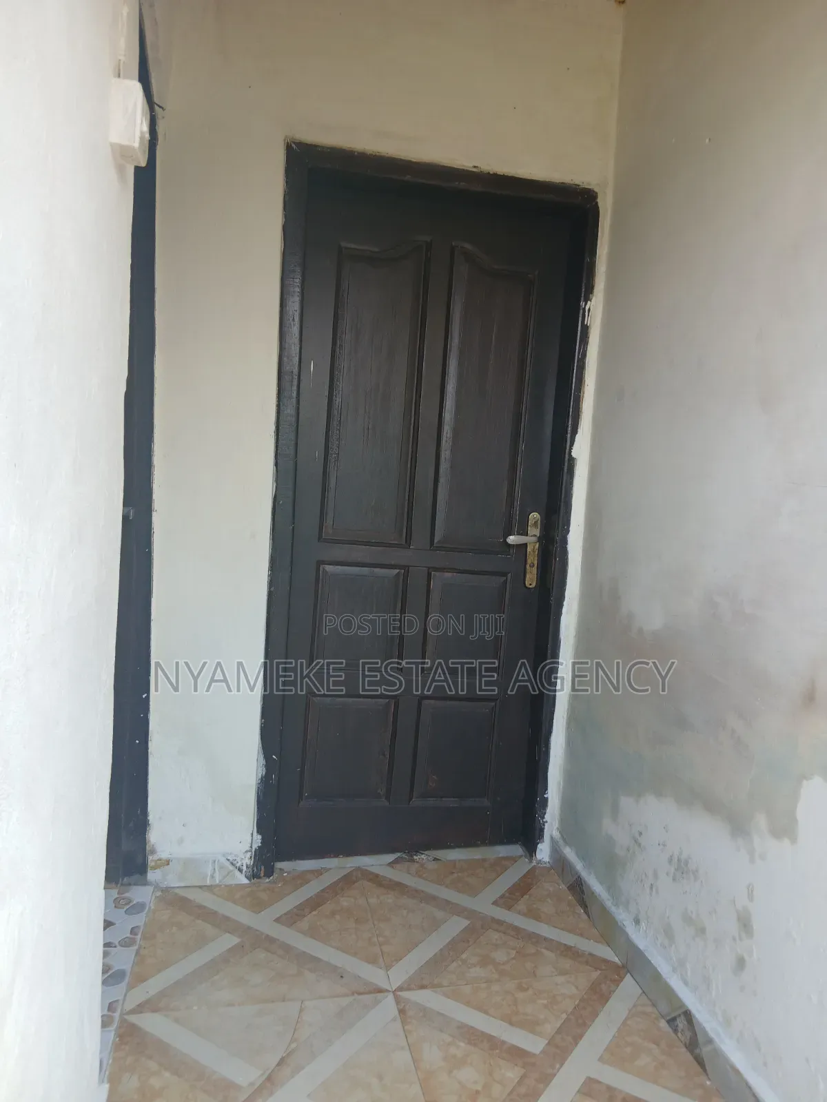 1bdrm Apartment in Zone 6, Exhibition for rent