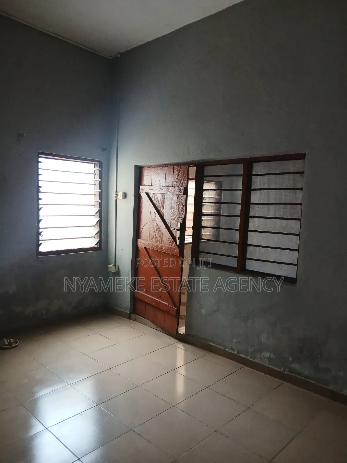 1bdrm Apartment in Zone 6, Exhibition for rent