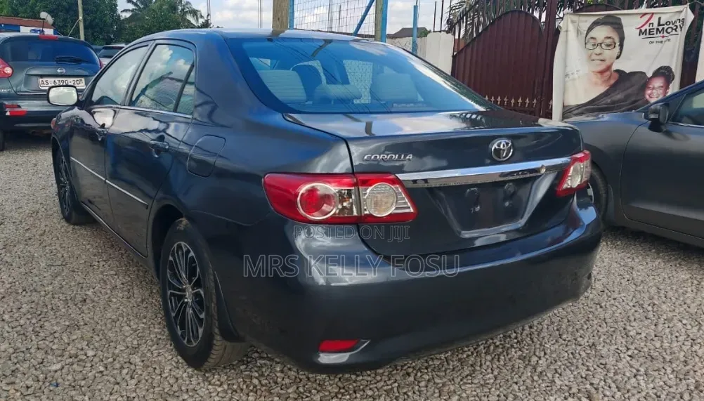 Toyota Corolla 2013 Gray