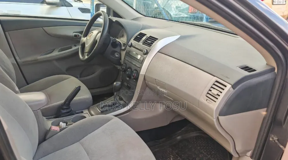 Toyota Corolla 2013 Gray